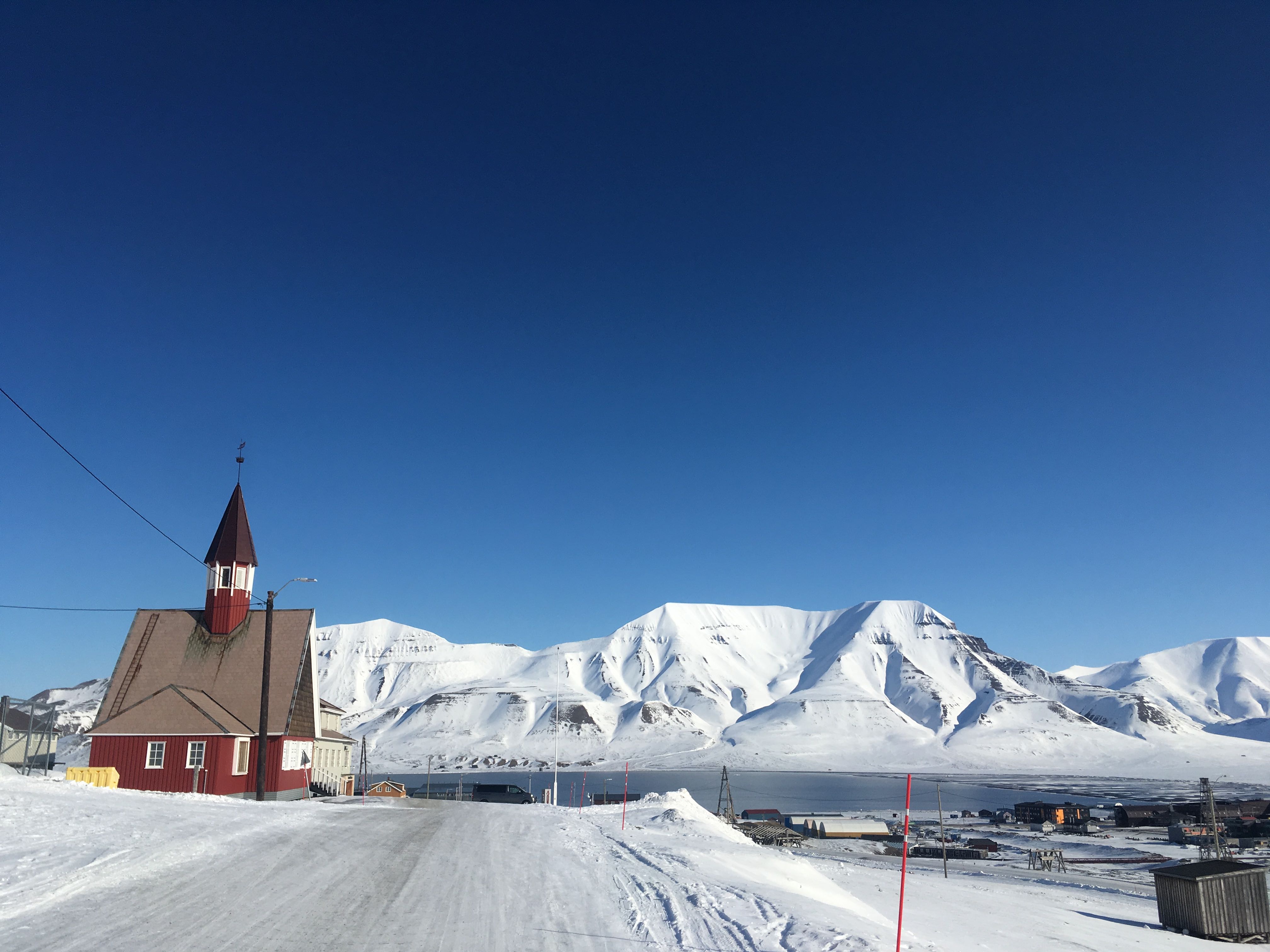 Svalbard church A.Meyer web